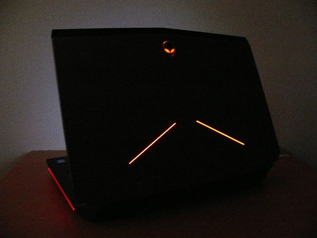 Alienware 17 LED2
